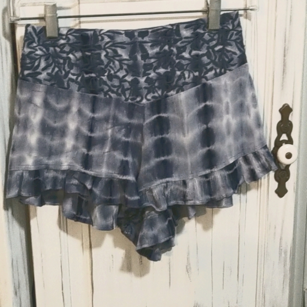 EN Cream shorts Tie-Dye